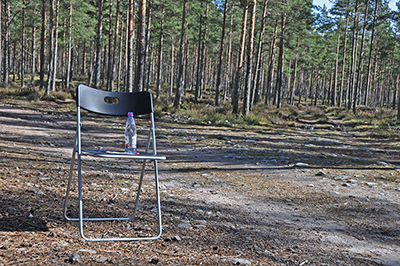 I väntan på att spåren skall kallna